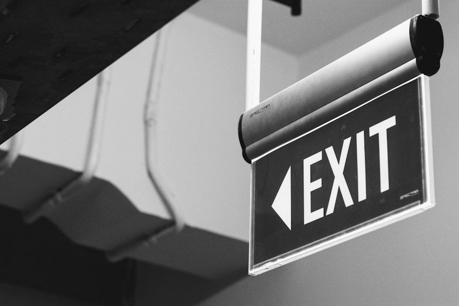 Photo exit strategy
